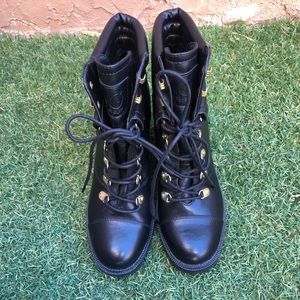 jollyn block heel booties